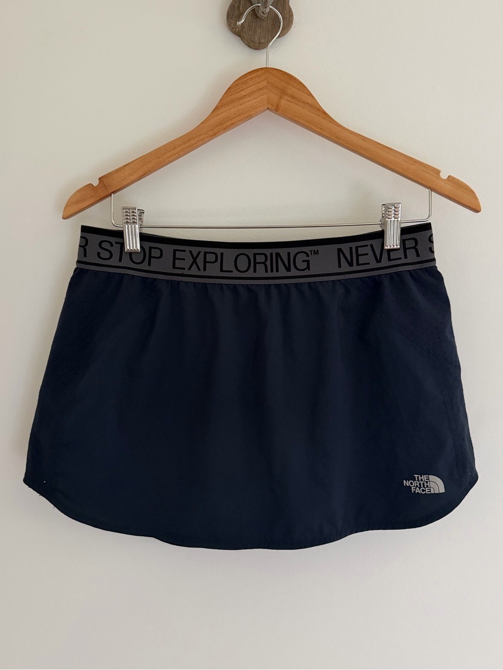 The North Face Never Stop Exploring FlashDry Navy Run Skort M